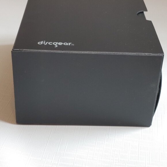 VINTAGE DISCGEAR FOLDER Literature Album BRAND NEW With Title List and S… - Picture 4 of 8